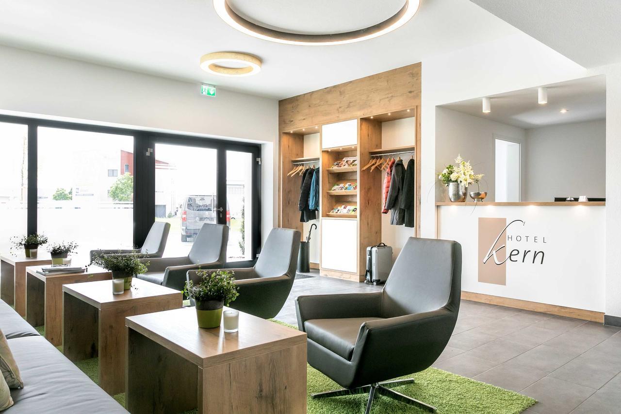 Hotel Kern Garni Walddorf  Екстериор снимка